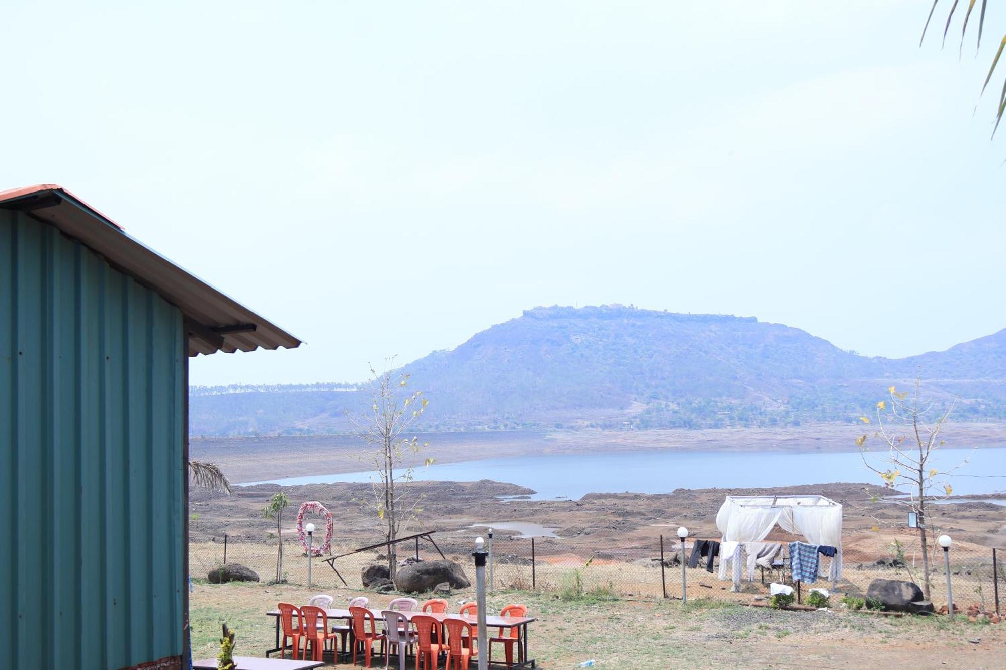 Hotel Mauli Agro Farm Dam View Resort Satara Exterior photo